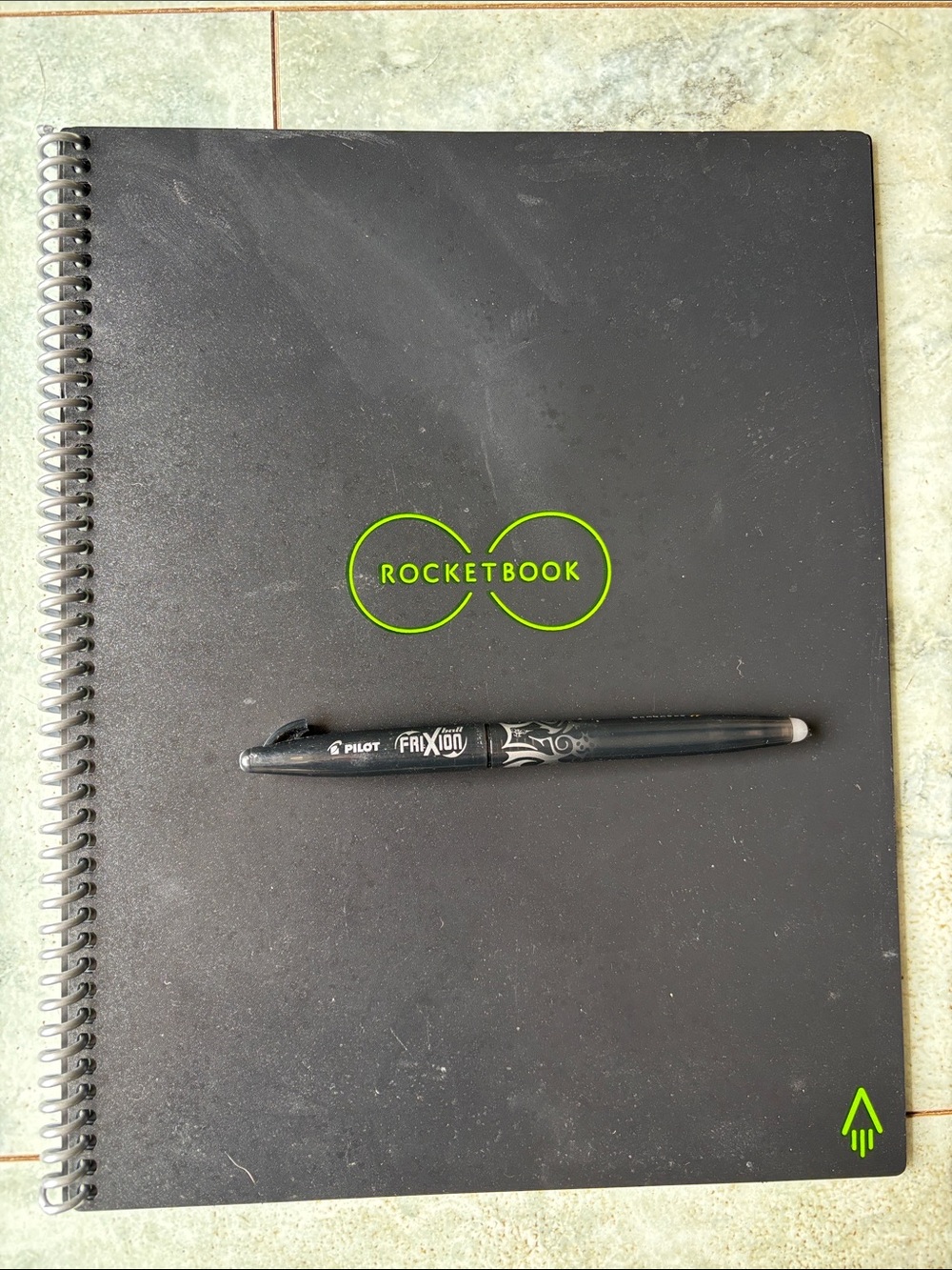 Brand new never used Rocketbook Reusable Notebook w/ pen (pen clip broken)